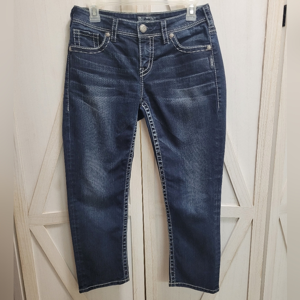 Silver Suki Capris, Dark Wash